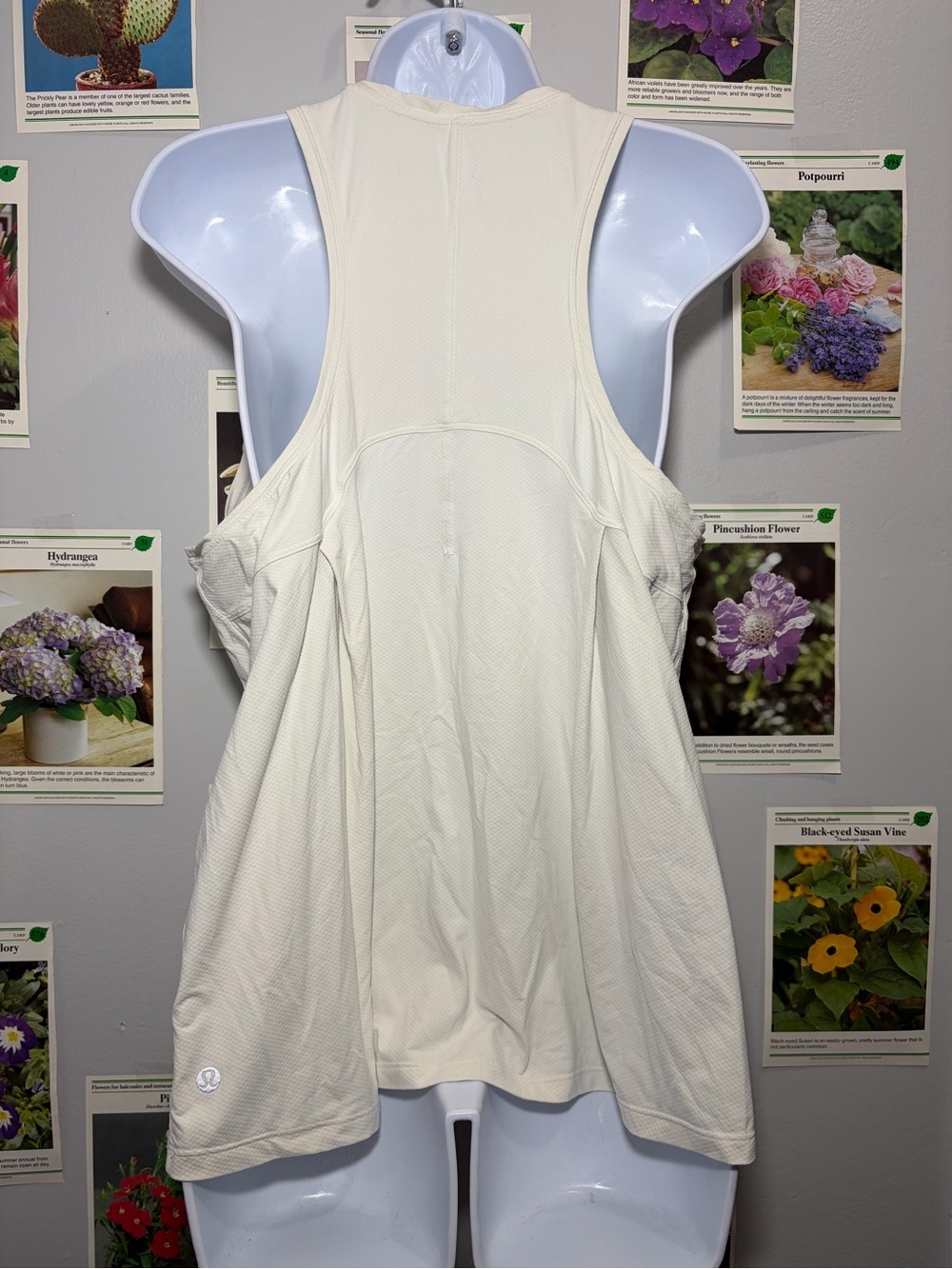 lululemon athletica Cream Scoop Neck Performance Tank - Picture 2 of 5
